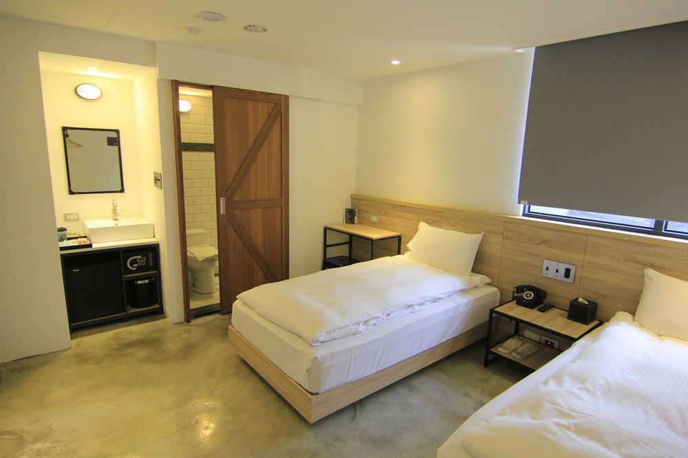 Chase Hotel Taichung Extérieur photo